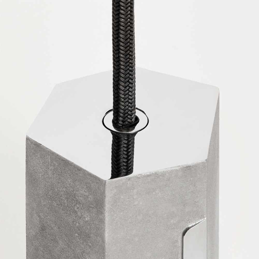 Suspension Tala Basalt simple en acier inoxydable