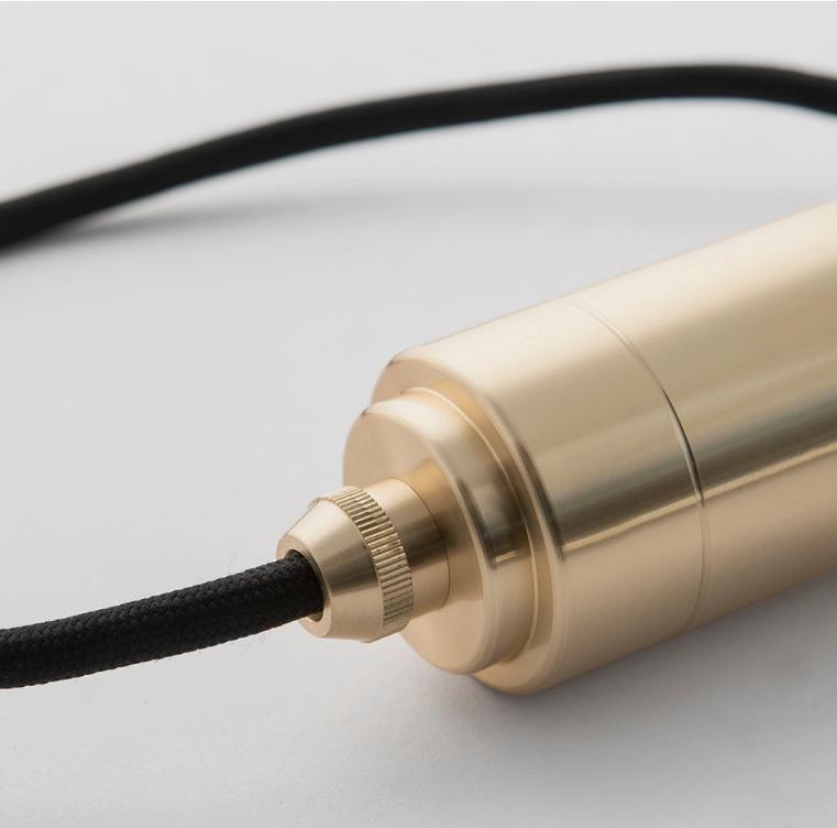 Pendentif à brancher en laiton Tala