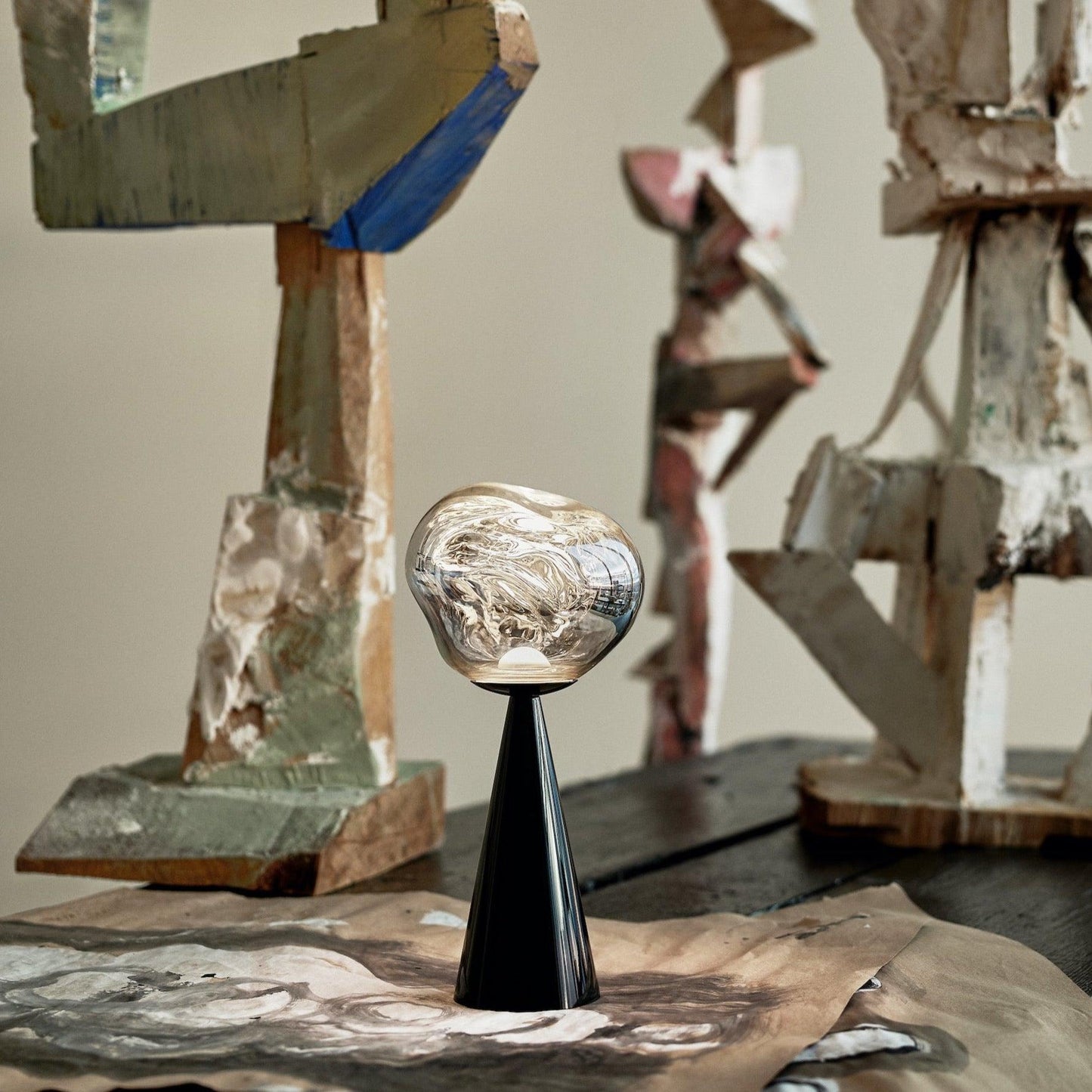 Lampe de table portable Tom Dixon Melt noire