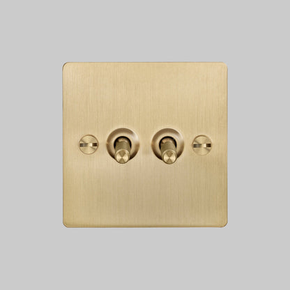 Interrupteur à bascule Buster + Punch en laiton 2G