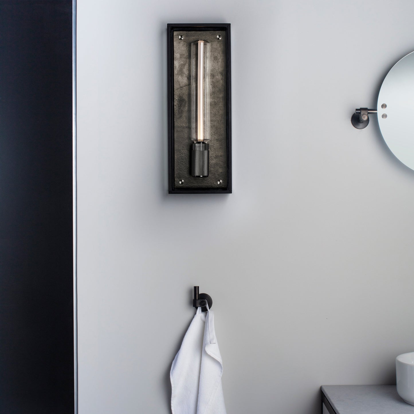 Applique murale Buster + Punch Caged Wet Large