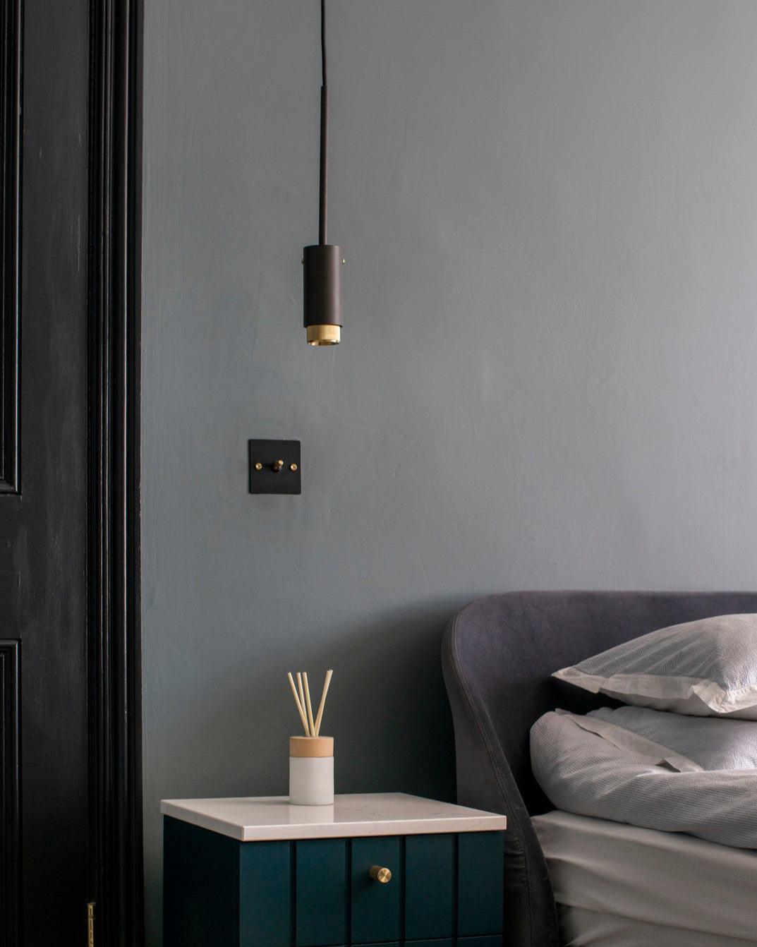 Suspension Buster + Punch Exhaust Graphite Cross