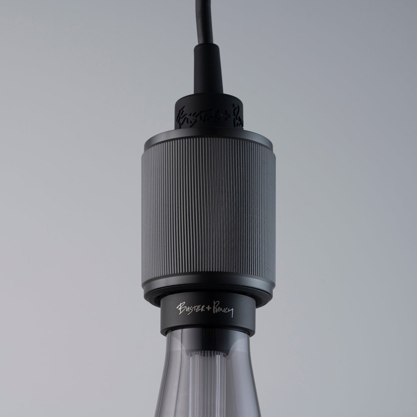 Suspension linéaire Buster + Punch Heavy Metal