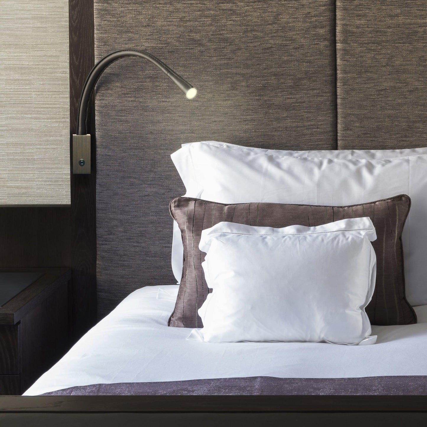 Applique murale en cuir flexible Contardi