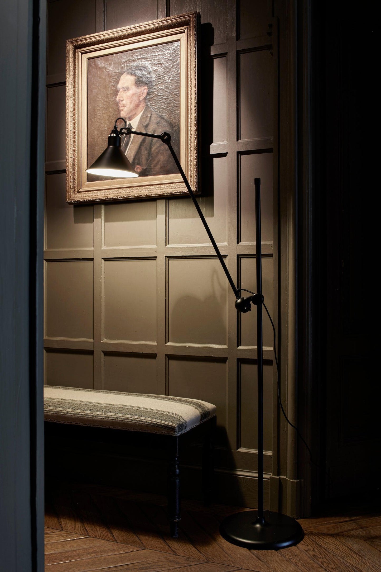 Lampe sur pied DCW Editions Lampe Gras n° 215, abat-jour conique