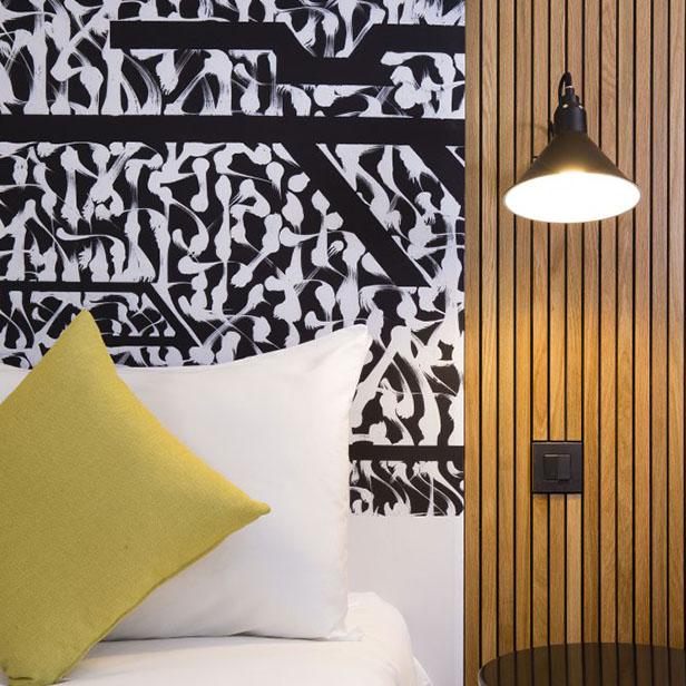 Applique murale DCW Editions Mantis BS5 SW (interrupteur sur la base)