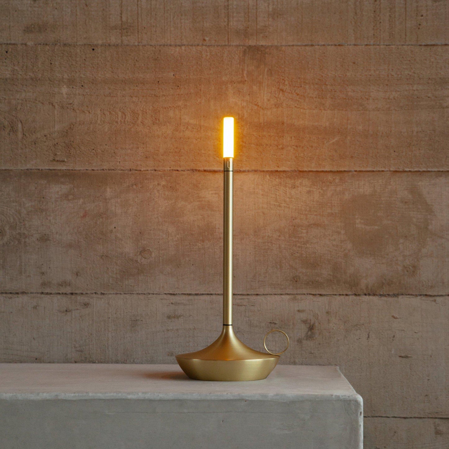 Lampe de table portable Graypants Wick