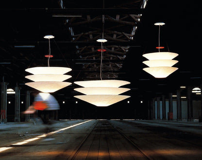 Suspension lumineuse flottante Ingo Maurer