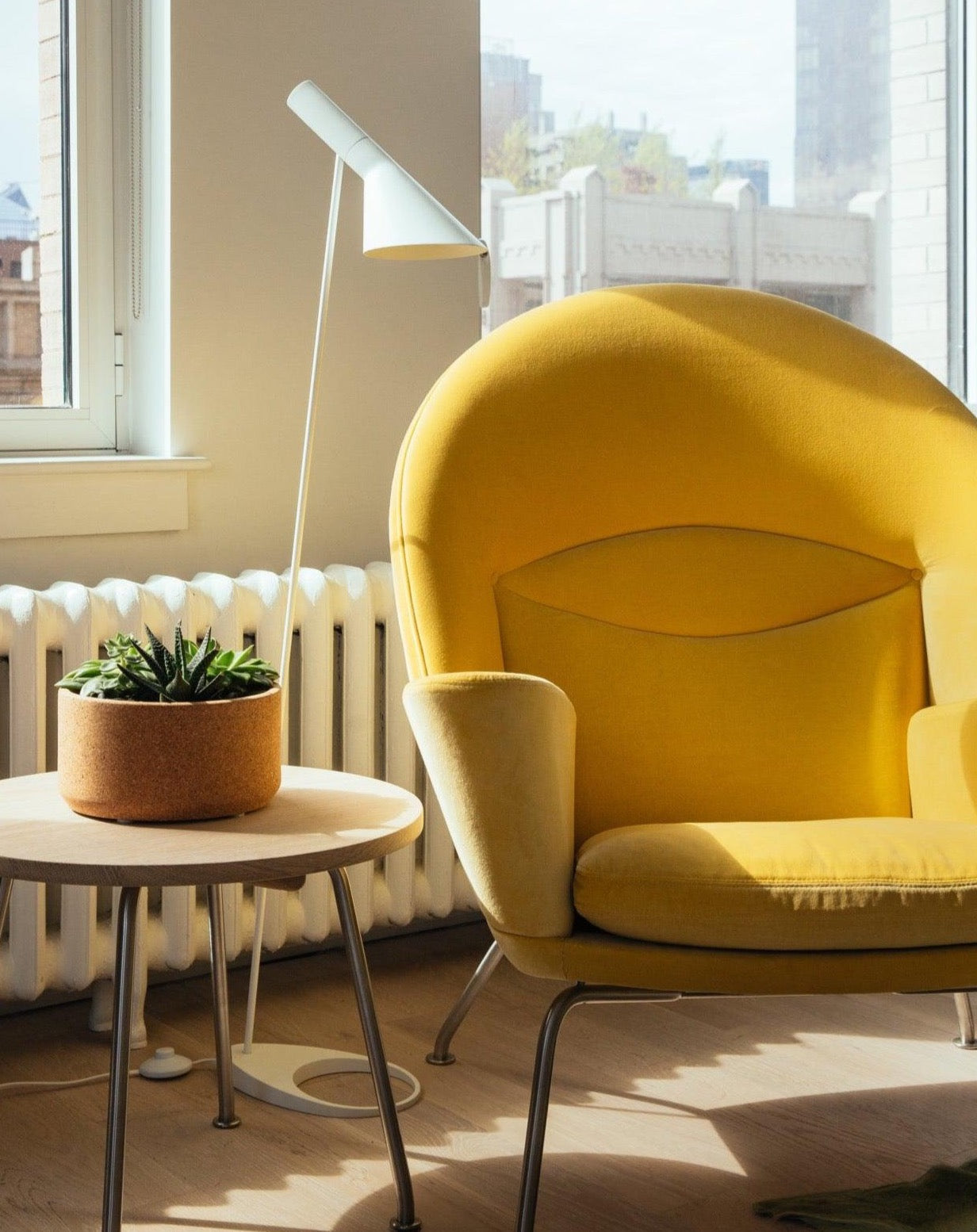 Lampadaire Louis Poulsen AJ