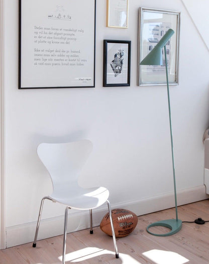 Lampadaire Louis Poulsen AJ