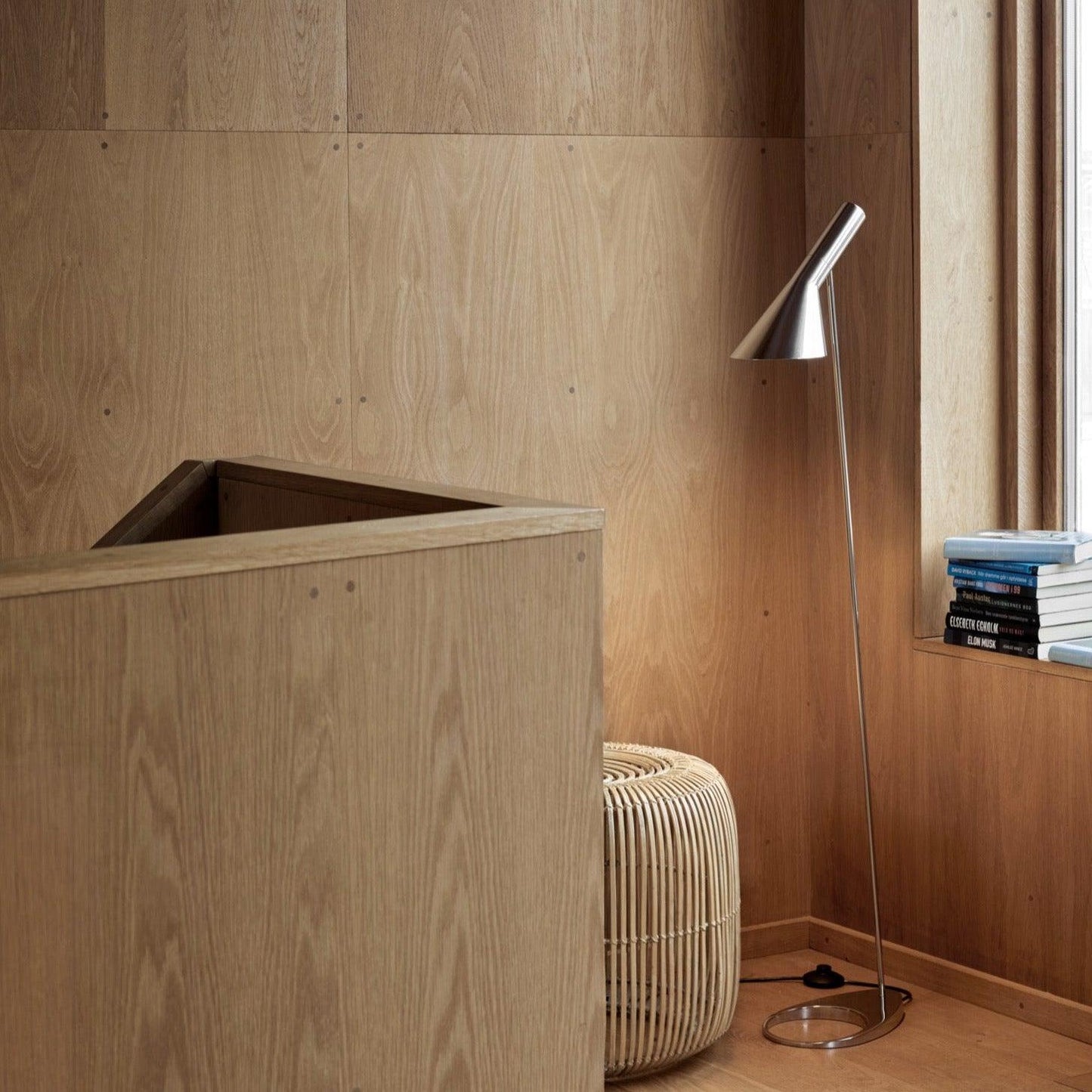 Lampadaire Louis Poulsen AJ