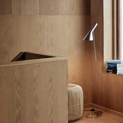 Lampadaire Louis Poulsen AJ