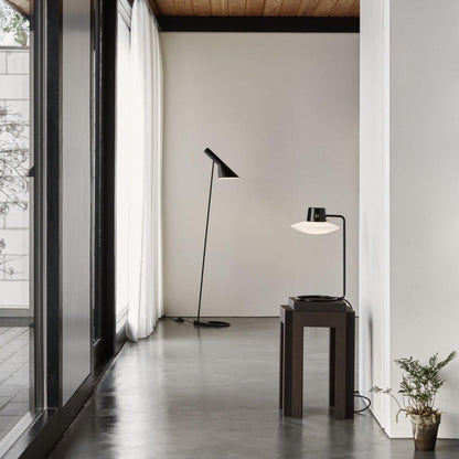 Lampadaire Louis Poulsen AJ