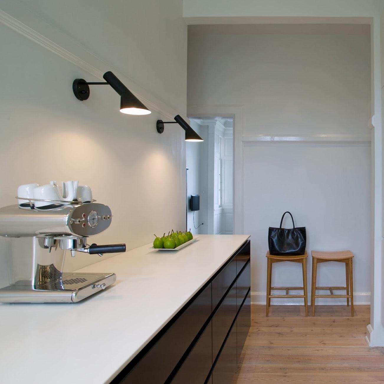 Applique murale Louis Poulsen AJ