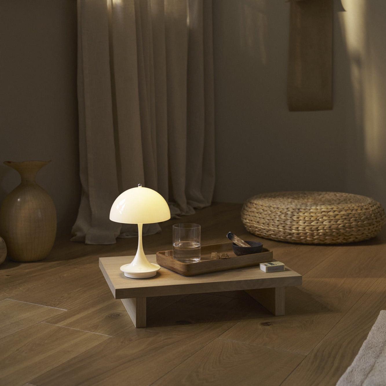 Lampe de table portable Louis Poulsen Panthella 160