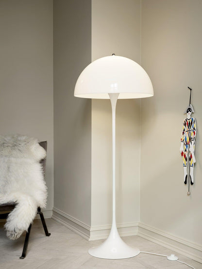 Lampadaire Panthella de Louis Poulsen