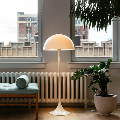 Lampadaire Panthella de Louis Poulsen