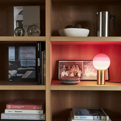 Lampe de table Marset à éclairage plongeant