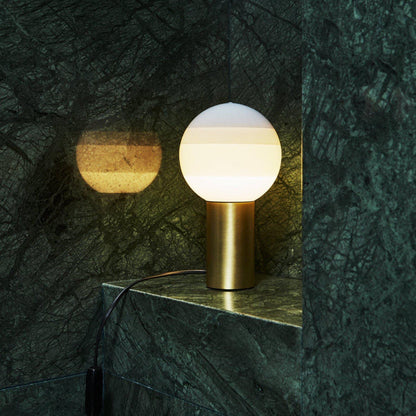 Lampe de table Marset à éclairage plongeant