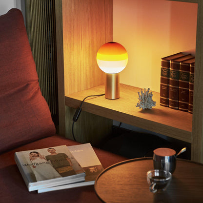 Lampe de table Marset à éclairage plongeant