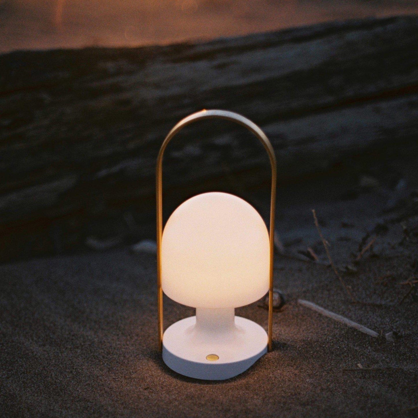 Lampe de table portative FollowMe de Marset