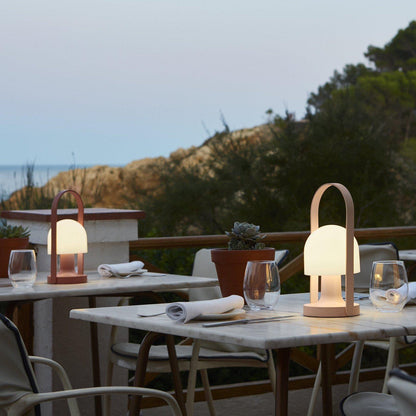 Lampe de table portative FollowMe de Marset