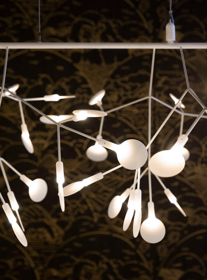 Suspension lumineuse linéaire Moooi Heracleum III