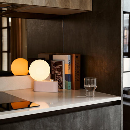 Lampe en alumine Tala