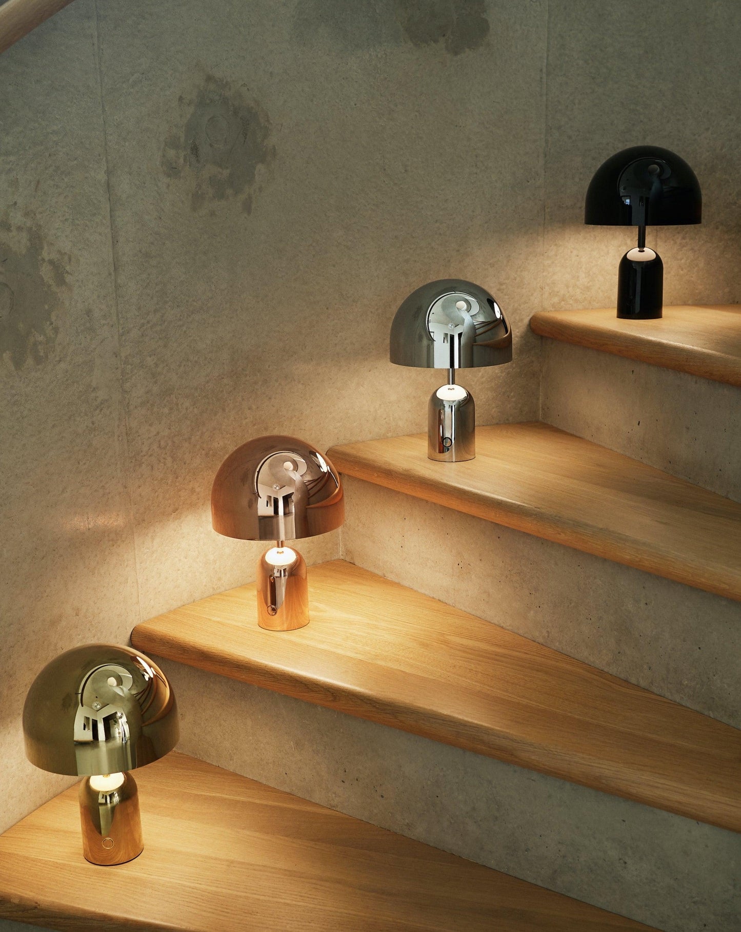 Lampe de table portable Tom Dixon Bell