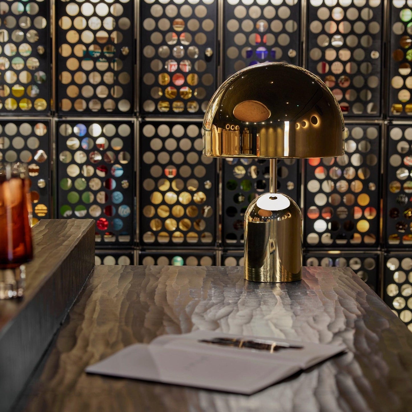 Lampe de table portable Tom Dixon Bell