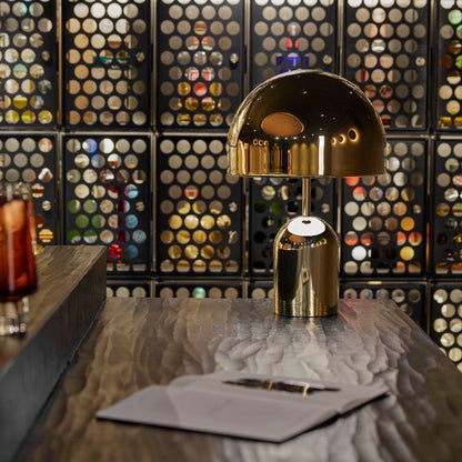 Lampe de table portable Tom Dixon Bell