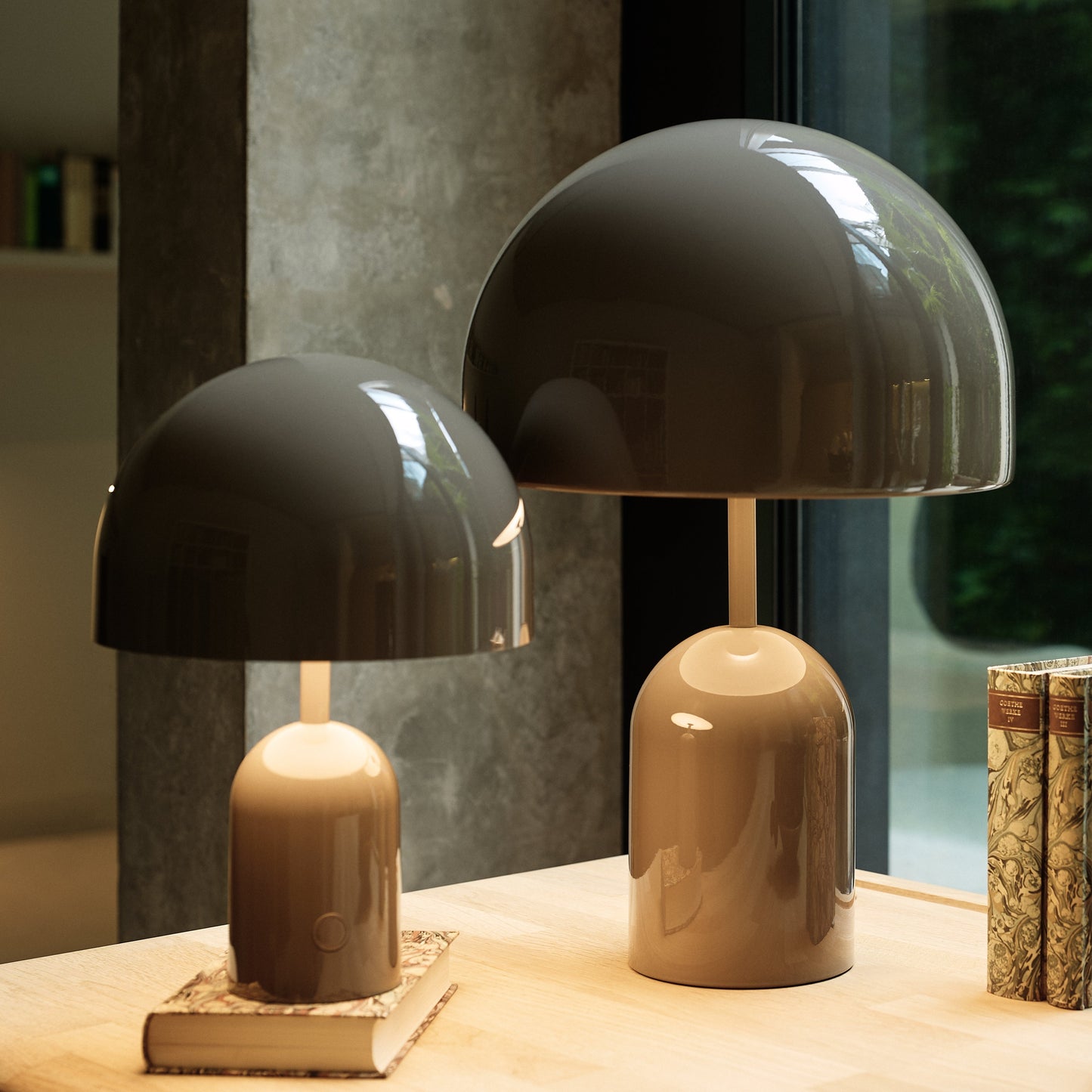 Lampe de table Tom Dixon Bell