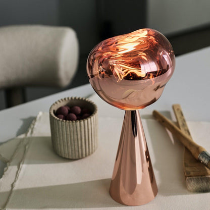 Lampe de table portable Tom Dixon Melt en cuivre