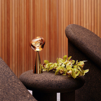 Lampe de table portable Tom Dixon Melt dorée