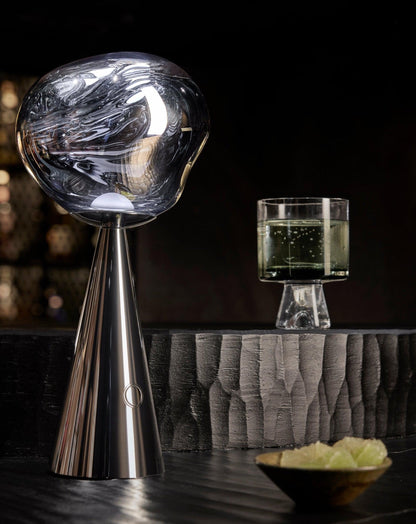 Lampe de table portable Tom Dixon Melt argentée