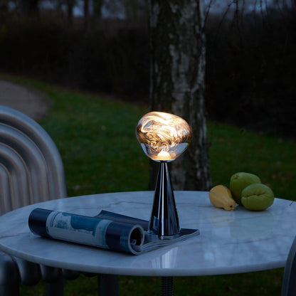Lampe de table portable Tom Dixon Melt argentée