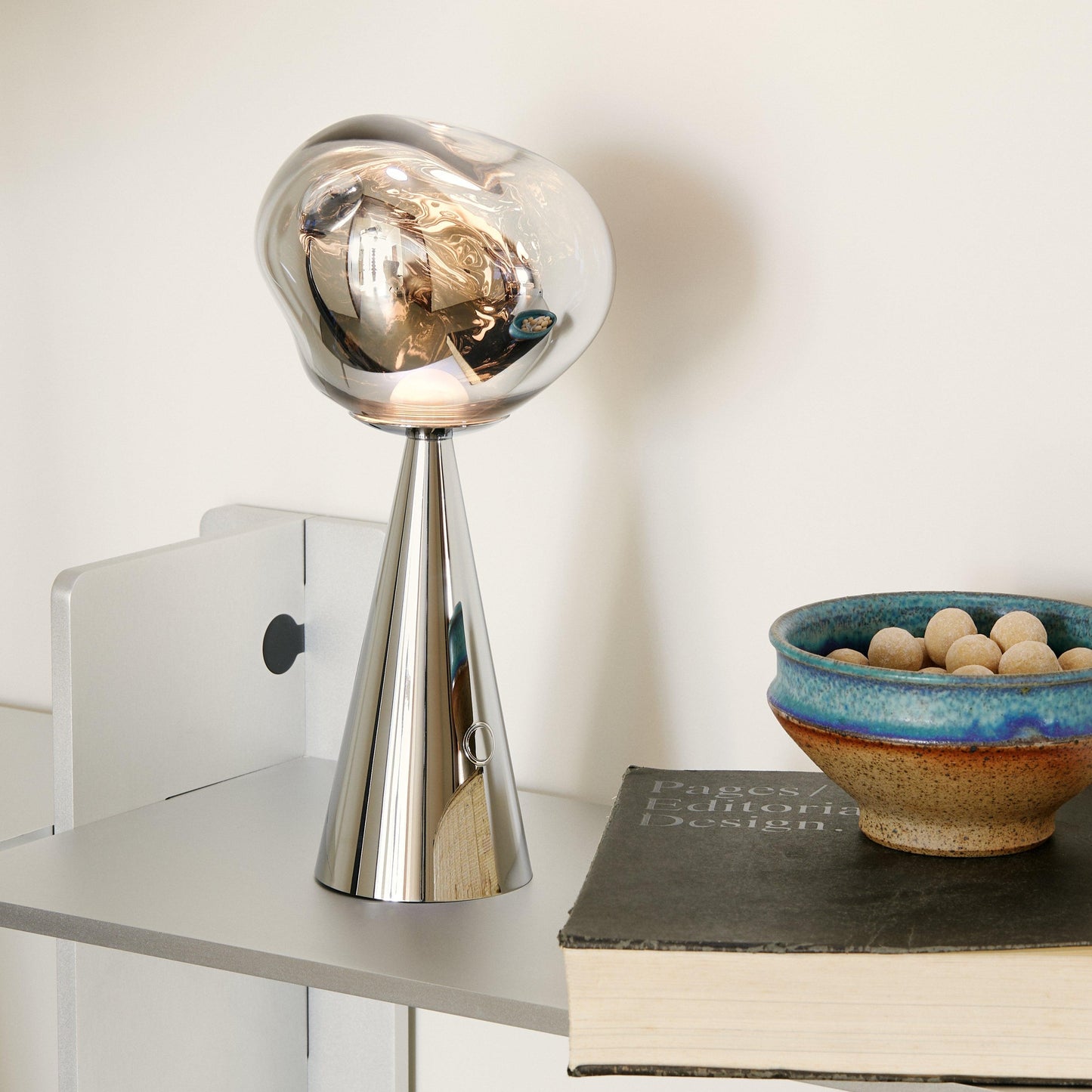 Lampe de table portable Tom Dixon Melt argentée