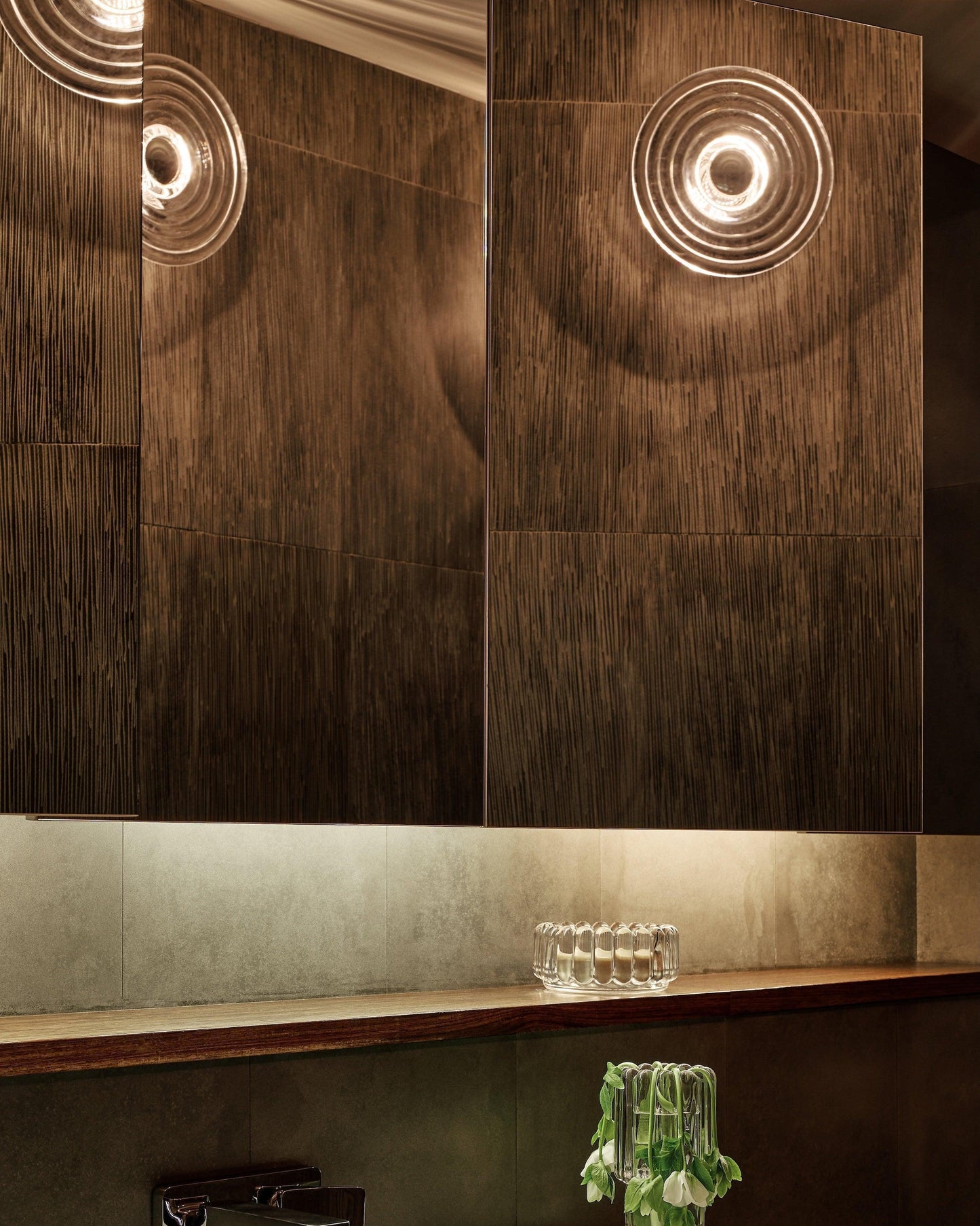 Applique murale Tom Dixon Press