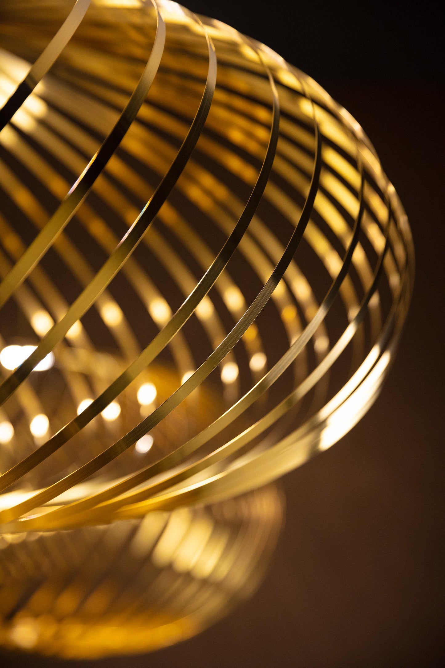 Suspension Tom Dixon Spring en laiton