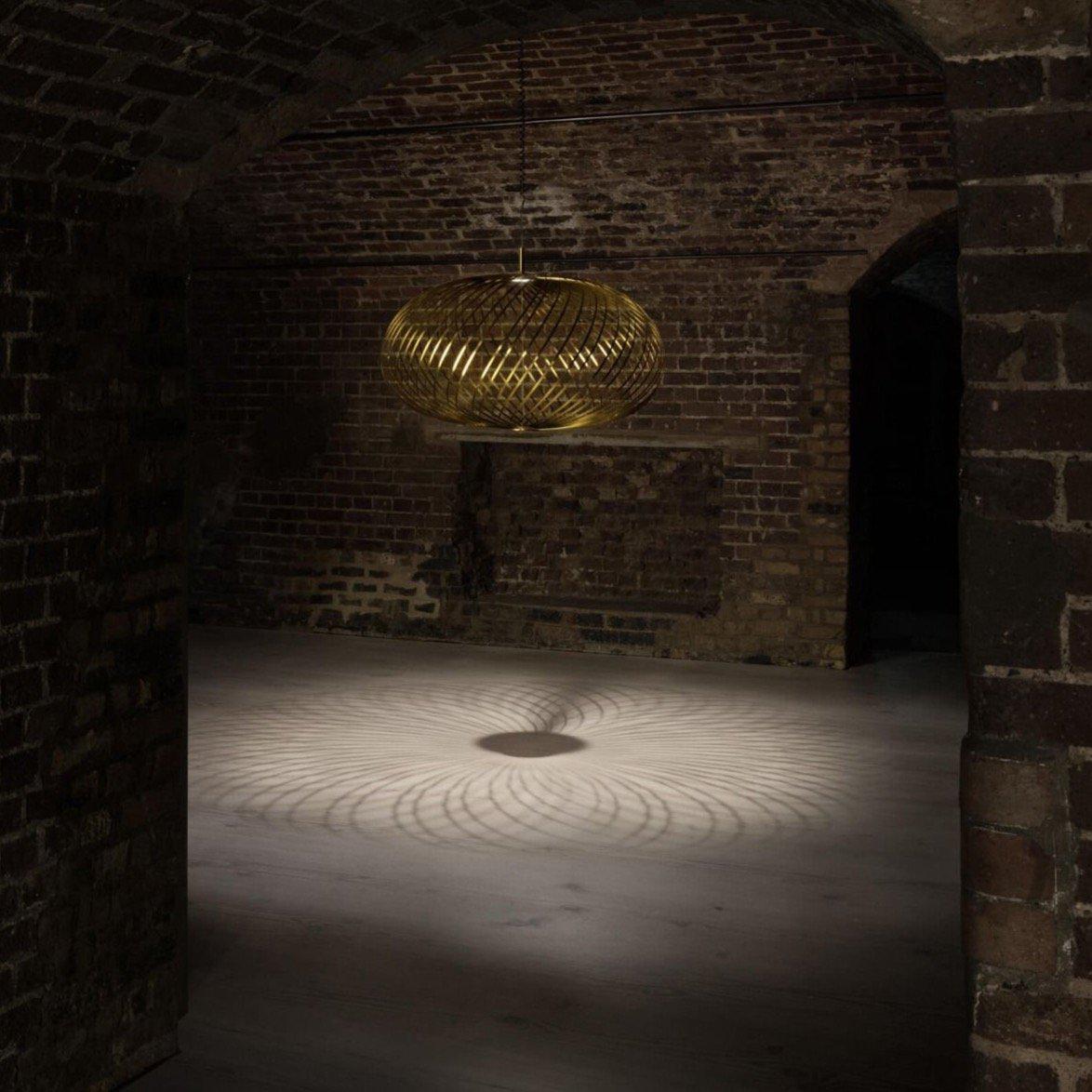 Suspension Tom Dixon Spring en laiton