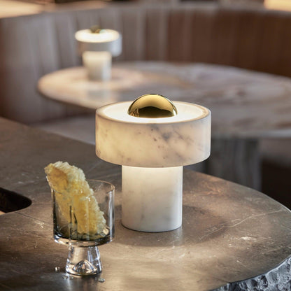 Lampe de table portable Tom Dixon Stone