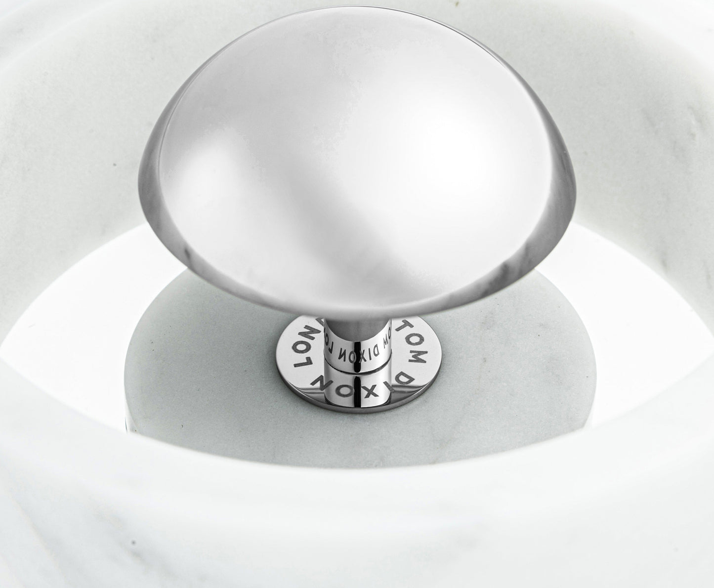 Lampe de table portable Tom Dixon Stone