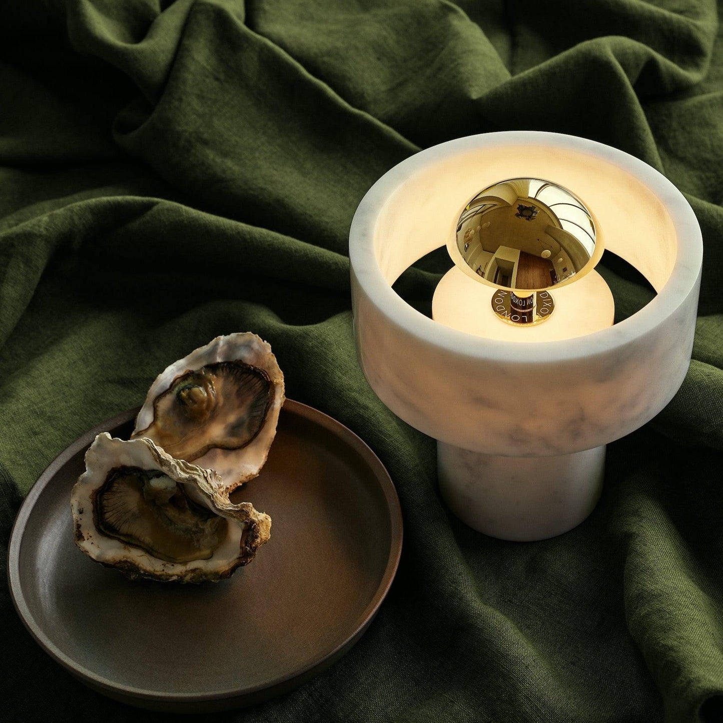 Lampe de table portable Tom Dixon Stone