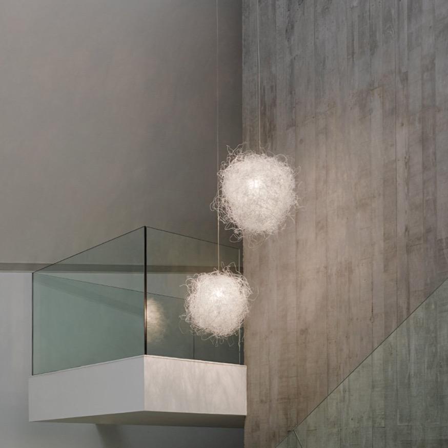 Suspension Pili à lumière émotionnelle